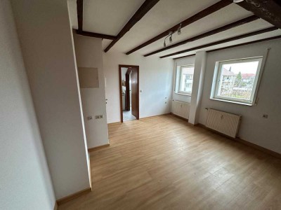 Stilvolle 1-Zimmer-Dachgeschosswohnung in Schwäbisch Hall, Teilort Hessental