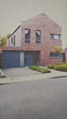 EG Mietwohnung gehoben, 3 ZKDB 95m² Terrasse mit Garten, Garage, Innenhof, Keller