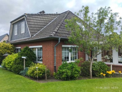 Geräumiges EFH mit sep. Einliegerwohnung, Garage, Werkstattraum und Nebengebäude