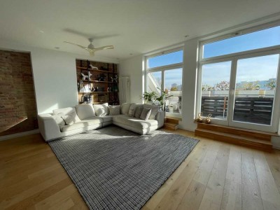 Luxuriöses 5-Zimmer Penthouse mit Balkon im 6. OG in Berlin-Friedrichshain