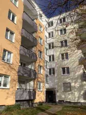 Gemütliche 2-Zimmerwohnung mit Balkon zu vermieten.