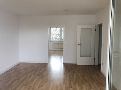 Lichtdurchflutete Wohnung mit EBK und Balkon in Uni-Nähe