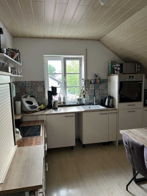 Freundliche 3-Zimmer-DG-Wohnung in Taufkirchen (Vils)