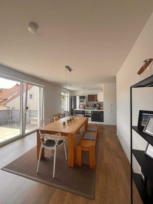 Penthouse - zentral gelegen 2-Zimmer mit 2 Dachterrassen