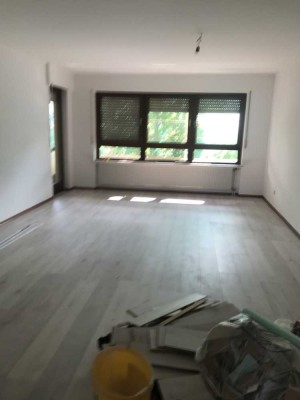 3-Zimmer-Wohnung mit Balkon in Neustadt/Weinstr., Friedrich-Ebert-Str., Nähe ADD/Bezirksregierung