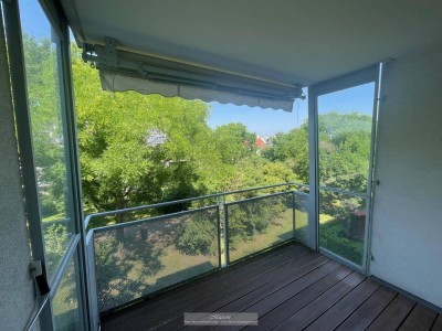 NEUWERTIGE 4 ZIMMER WOHNUNG MIT LOGGIA UND GARAGE IN GRÜNRUHELAGE - IHR NEUES ZUHAUSE WARTET!