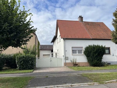 Einzigartige Chance in Ubstadt-Weiher! Teilsanierte Doppelhaushälfte sucht neuen Eigentümer!