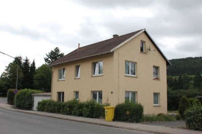 Großes Zweifamilienhaus mit dritter Wohnung im Anbau!!!