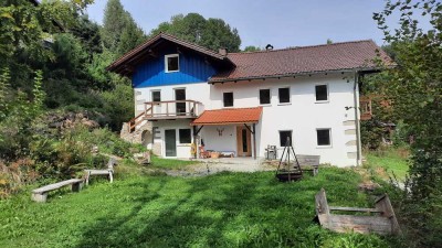 Bei Langfurth/Brotjacklriegel - Stilvoll saniertes Bauernhaus mit Ferienwohnung für € 595.000,--