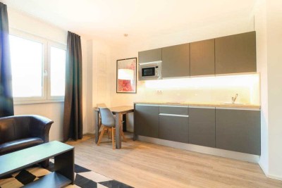 Elegantes Apartment mit Stil: Möbliertes Wohnglück und erstklassige Ausstattung im Erdgeschoss