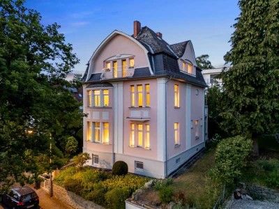 +++ VILLA BELLISSIMA +++
Zeitlos schön in Premium-Lage