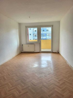 Kautionsfrei + 2 Monate kaltmietfrei!  3 -Raumwohnung mit Tageslichtbad & Balkon