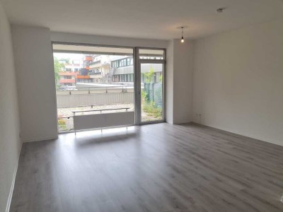 Riesen 1-Zimmer-Wohnung im Center Carrée Steele! Top Renoviert