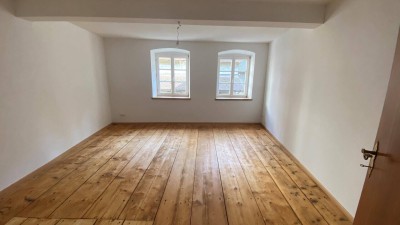 Charmante 2-Zimmer-Altbauwohnung mit Gartennutzung, moderne Wandheizung und Internet inklusive
