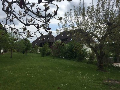 von privat - gepflegte 2,5 Zimmer DG-Maisonette Wohnung mit Loggia und unverbaubarem Fernblick