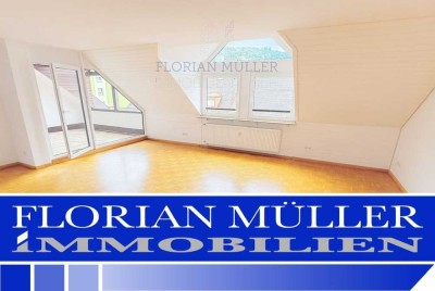 Herdern in Premiumlage- Lichte 3-Zimmer-DG-Wohnung - mit Süd Loggia. Inkl. Garage u. neuer EBK