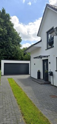 Möbliert,160m2,DHH,6Zimmer,Energiesparhaus,Garage,Wallbox,Klima