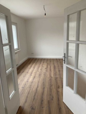 ++ Erstbezug nach Sanierung- Top 3 Zimmer Wohnung mit Balkon ++
