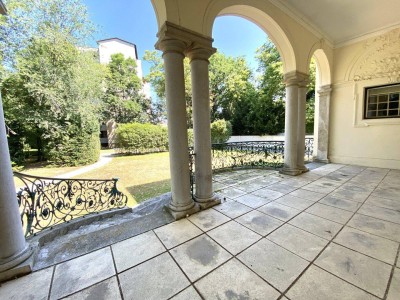 Terrassenwohnung in Jugendstilvilla
