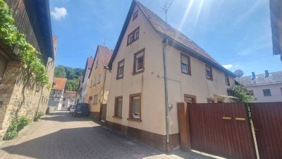 Renovierungsbedürftiges Einfamilienhaus in ruhiger Lage von Hemsbach zu verkaufen