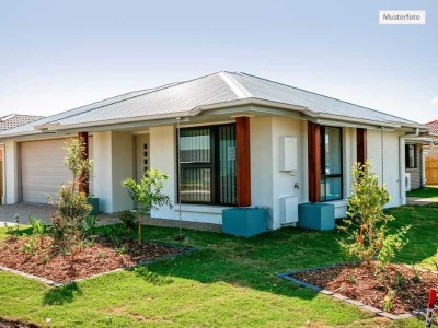 Provisionsfrei Villa mit Garage in 53173 Bonn -
