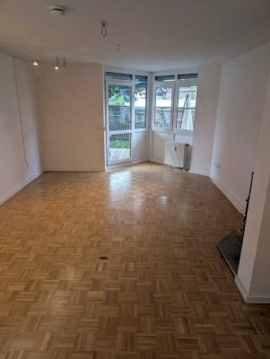 Besondere 3-Zimmer-Erdgeschosswohnung mit Garten