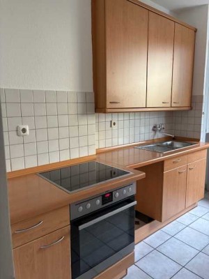 Attraktive 2,5 Raum Wohnung in Essen, Nähe Elisabethkrankenhaus mit EBK