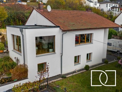 Direkt an der S1! Kernsaniertes Einfamilienhaus mit Pool und großen Garten in ruhiger Lage