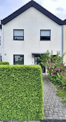 Wohn- und Geschäftshaus in Toplage in Neunkirchen-Seelscheid - mit viel Platz