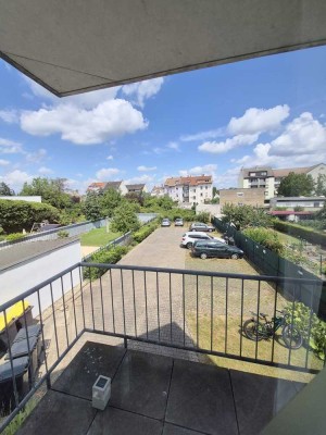 Singlewohnung  mit Stellplatz in Mundenheim