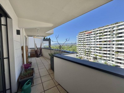 PANORAMABLICK! 3 ZIMMER - ca. 81m² WNFL - 6. LIFTSTOCK - BALKON - SAUNA - GARAGE
