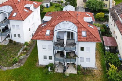 Charmante DG-Wohnung mit Terrasse in ruhiger Wohnlage nahe der Donaupromenade