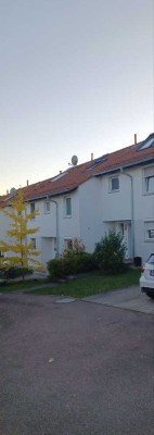 attaktives Reihenmittelhaus mit Garten in Heidenheim (Osterholz)