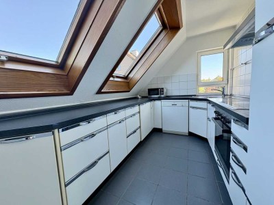 Helle charmante 4-Zi-ETW auf 2 Ebenen mit großem Gartenanteil in beliebter Lage von Leinfelden