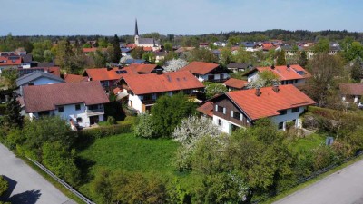 Attraktives Ensemble! Mehrfamilienhaus und Baugrundstück