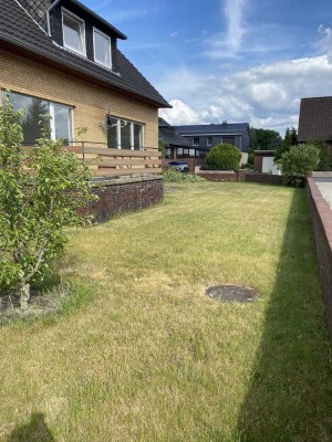 Freistehendes 6-Zimmer-Haus in Sassenburg mit Garage