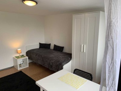 Stilvolle, modernisierte 1-Zimmer-Terrassenwohnung in Böblingen