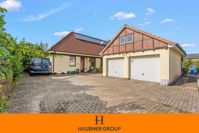 Attraktives Mehrgenerationenhaus mit 3 separaten Wohnungen und Doppelgarage