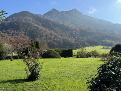 * Familienglück *  Soeben renoviertes Landhaus mit Einliegerwohnung erstrahlt in neuem Glanz