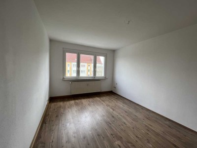 3 Zimmer mit Balkon - frisch renoviert - traumhafte Wohnanlage
