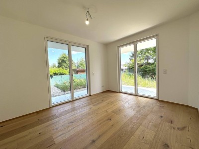 Gartenwohnung (ca. 143 m² Garten) | Photovoltaikanlage | Fußbodenkühlung &amp; -heizung | Garage !