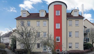 Möblierte 2-Zimmer-Wohnung mit Balkon und Einbauküche in Erlangen in zentraler Lage