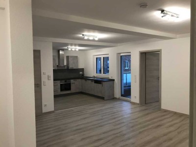 Moderne 4-Zimmer-Wohnung mit Balkon + Einbauküche in Heilbronn