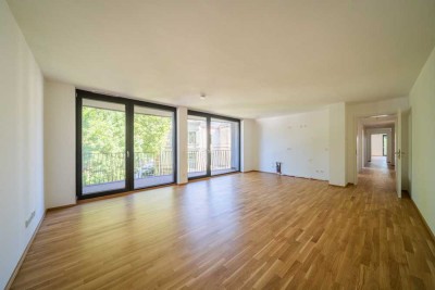 4-Zimmer Wohnung mit Loggia am Elbufer – Marina Garden