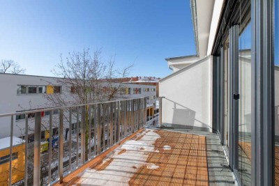 Helle Dachgeschosswohnung * Süd- UND Nord-Terrasse * 2-Zimmer *