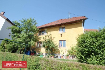 sanierungsbedürftiges Markthaus in Niederwaldkirchen