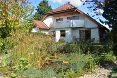 Einziehen und Wohlfühlen 
Gepflegte DHH in absoluter Top-Lage!