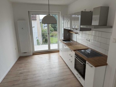 4-Zimmer Wohnung mit 2 Balkonen in Dossenheim. Erstbezug nach Renovierung.