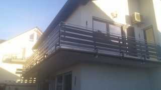 Freistehendes EFH mit großer Südterrasse, Balkon, Doppelgarage und Garten
