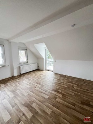 Gemütliche Single-Wohnung mit Einbauküche und Balkon